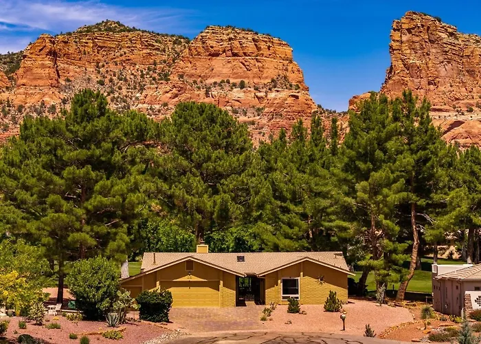 Holiday home Country Club Location With Stunning Red Rock Views *