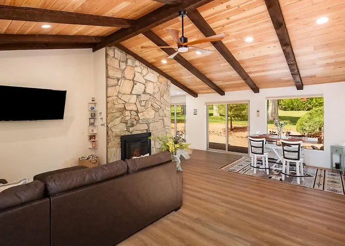 Country Club Location With Stunning Red Rock Views Sedona