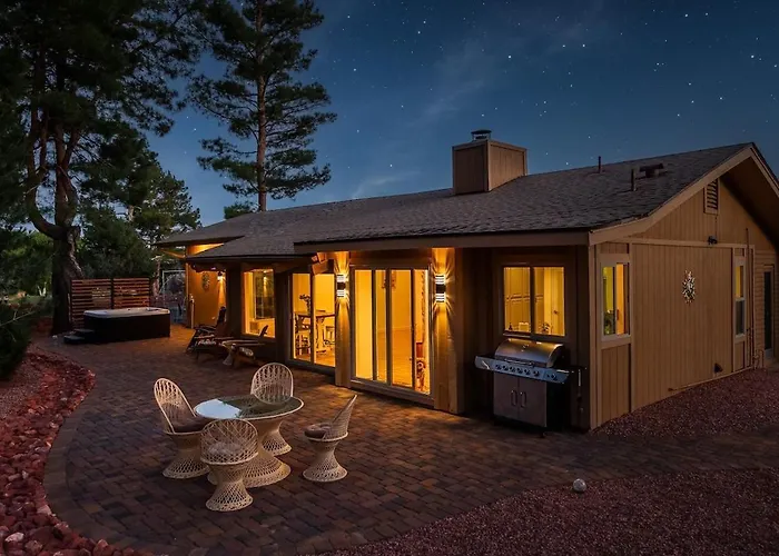 Country Club Location With Stunning Red Rock Views